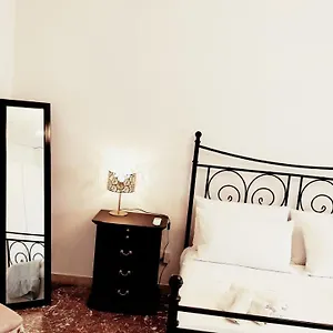  Appartamento La Baronessa Apartment- Vicinissimo Al Policlinico
